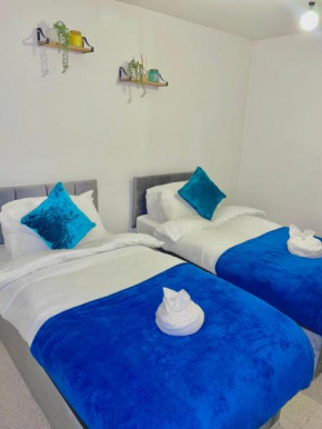 Birmingham city centre- Long stay, homey 2 bed apartment- contractors, working professionals, families & relocators